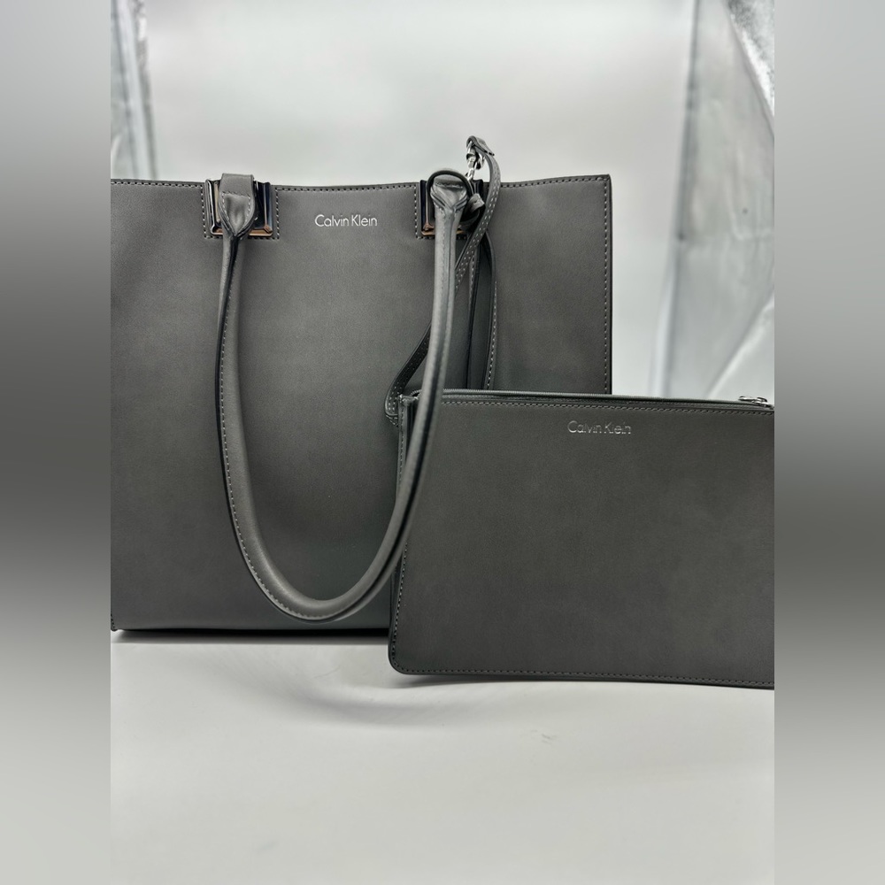 Calvin Klein Large Leather Gray Tote with matching Wristlet
